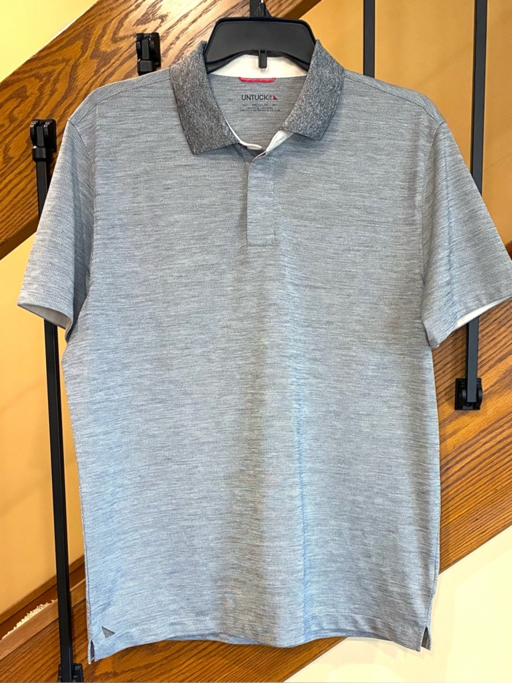 UNTUCKit Hannifer Polo Shirt Heather Gray SZ. Med Men’s